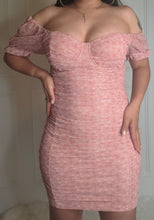 Cargar imagen en el visor de la galería, Touch of Love Ruched Floral Dress-Pink
